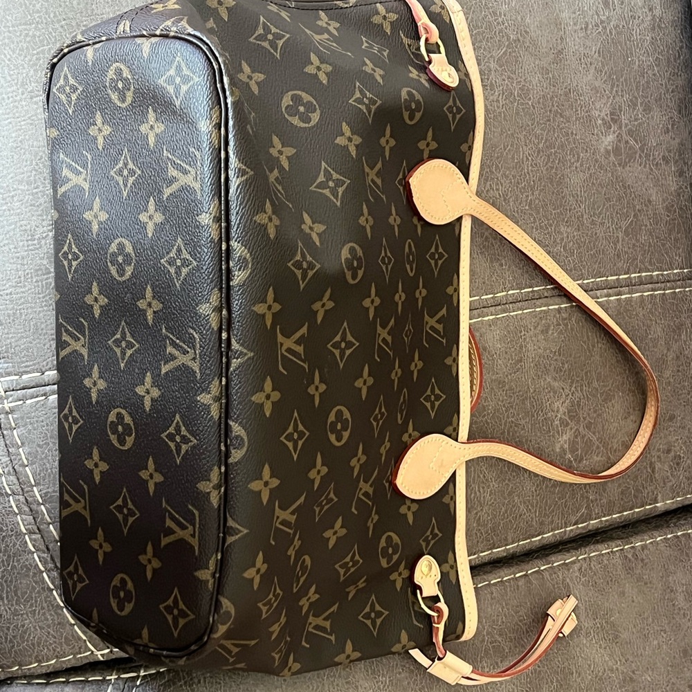Louis Vuitton Authentic LV PM Neverfull - Picture 11 of 16